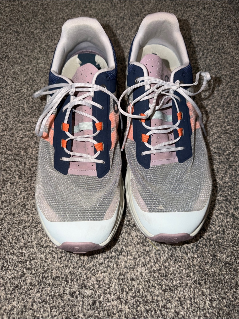 On cloud Athletic Sneakers in Navy, gray & Orange women 10